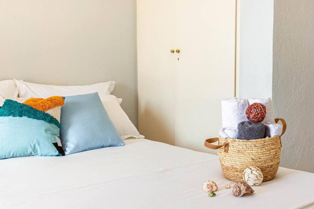 Blue Maraci 2 - Sea View, Kitchen, Beach Access Apartment Himare Ngoại thất bức ảnh