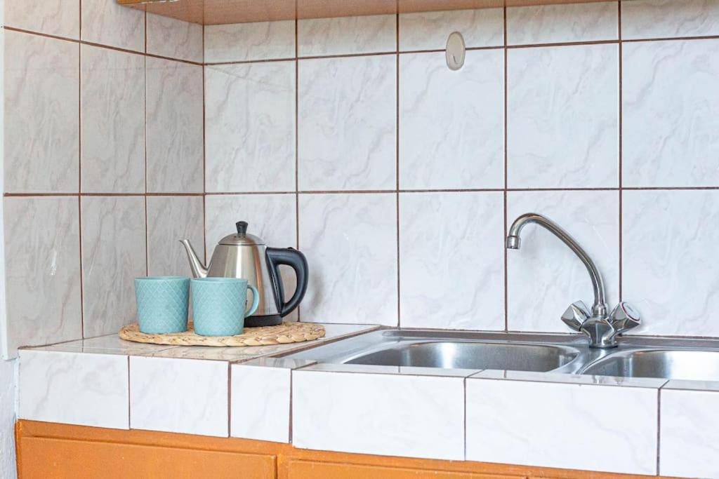 Blue Maraci 2 - Sea View, Kitchen, Beach Access Apartment Himare Ngoại thất bức ảnh