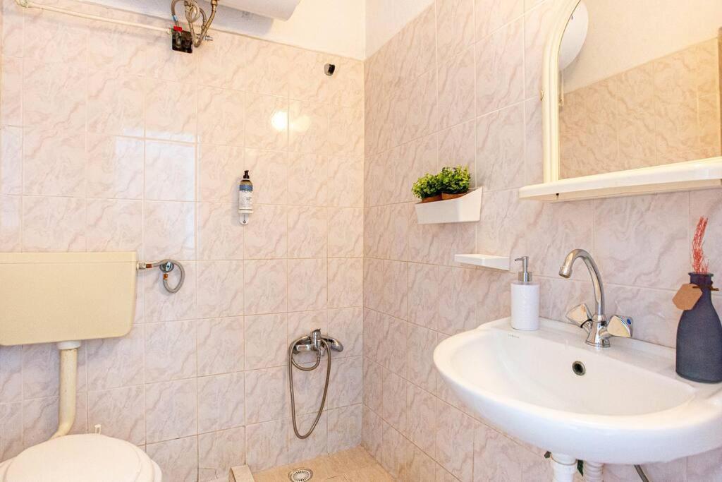 Blue Maraci 2 - Sea View, Kitchen, Beach Access Apartment Himare Ngoại thất bức ảnh